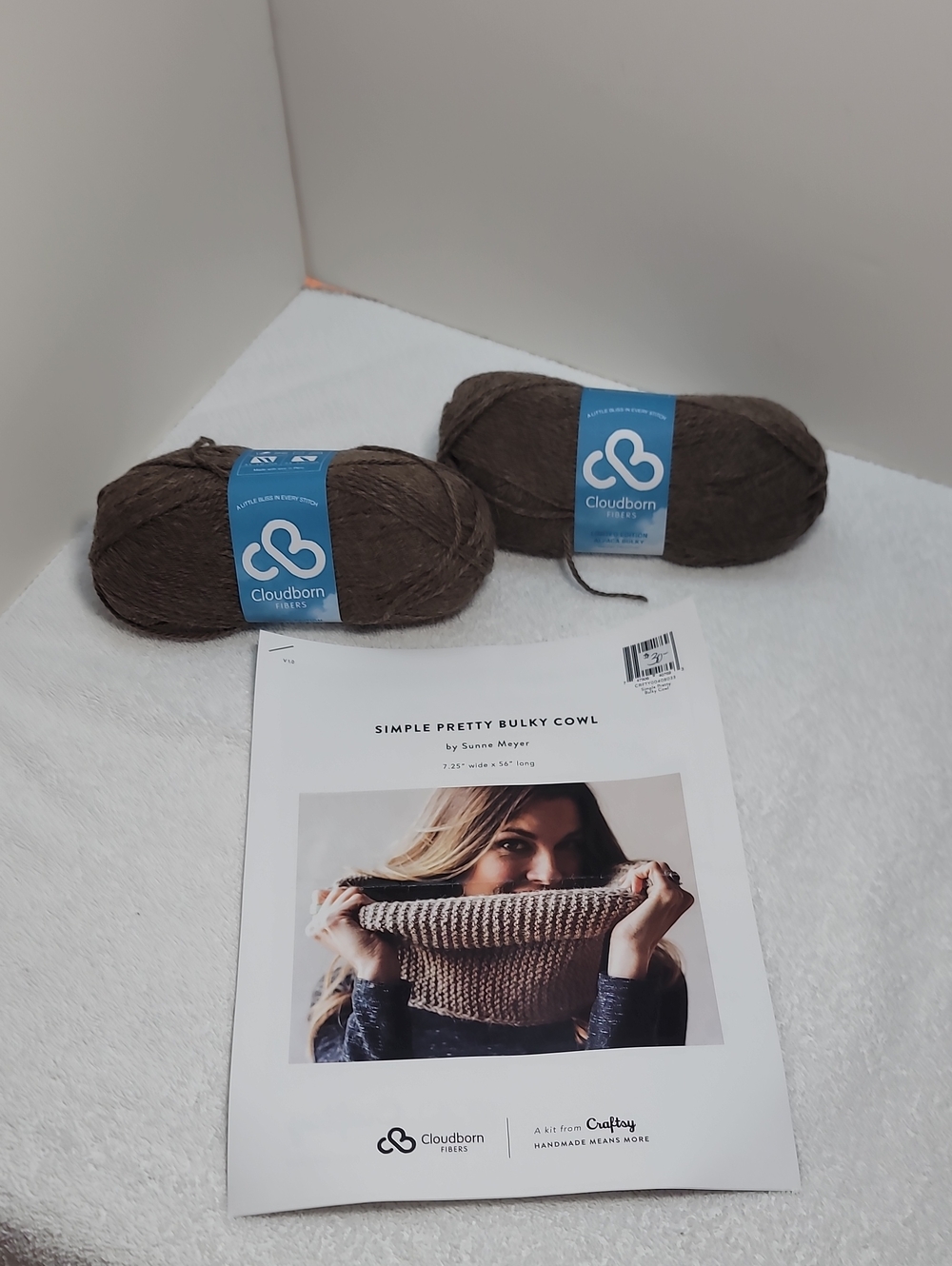 Craftsy Brown Alpaca Yarn - Simple Pretty Bulky Cowl Knit Kit - NWT -  #32